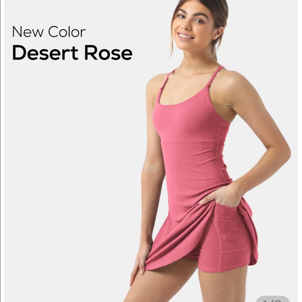 Never been worn! We got this about a month ago and it’s never left the closet!